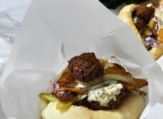 israel/southern-district/restaurant/falafel-zhuis