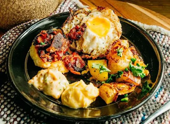 arkansas/conway/restaurant/risky-biscuits-brunch-company
