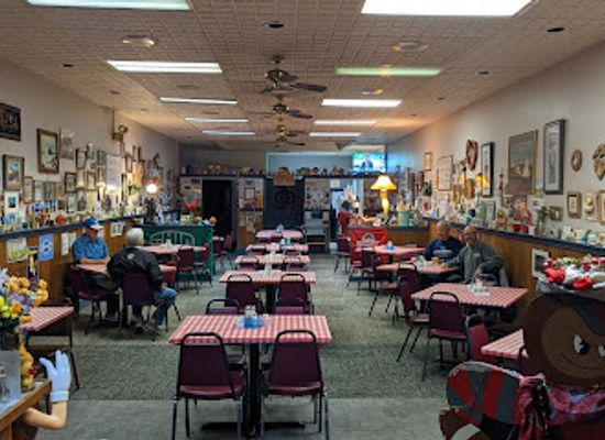 ohio/hocking-hills/restaurant/pearl-s-diner