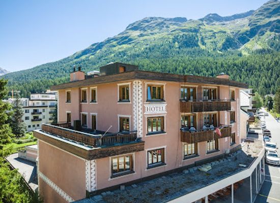 switzerland/st-moritz/restaurant/hotel-restaurant-corvatsch