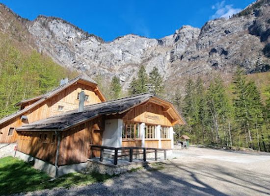 slovenia/bohinj/restaurant/planinski-dom-savica