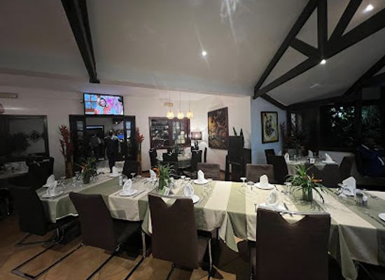 cameroon/kalamaloue-national-park/restaurant/la-salsa-restaurant