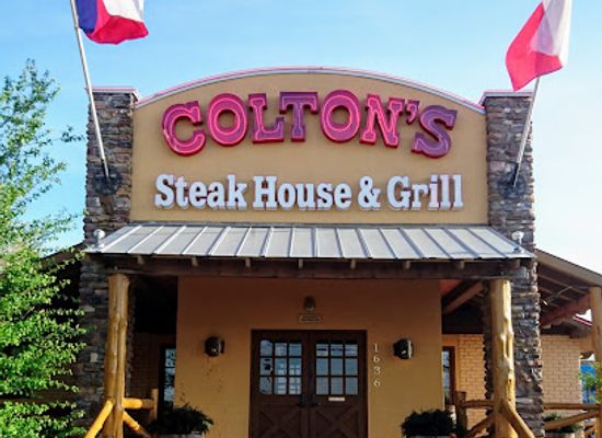 arkansas/petit-jean-state-park/restaurant/colton-s-steak-house-grill