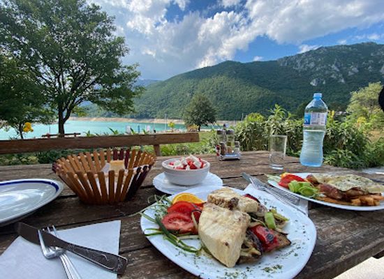 montenegro/piva/restaurant/restoran-jezero