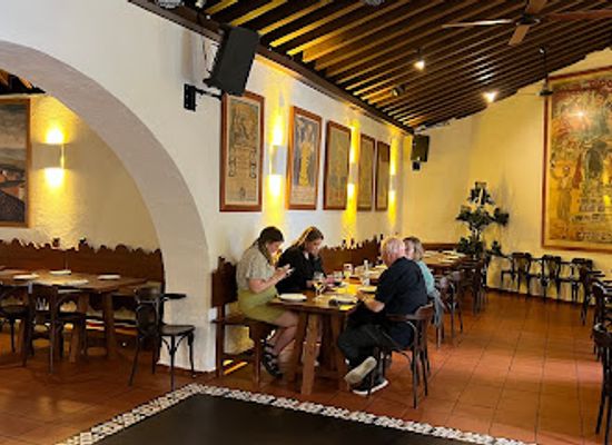 spain/malaga/restaurant/la-sole-del-pimpi