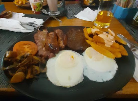 eswatini/manzini/restaurant/mdzimba-rock-spur-manzini