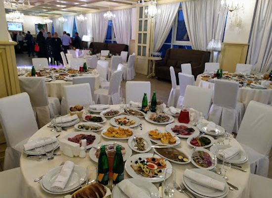 ukraine/volhynia/restaurant/black-gold