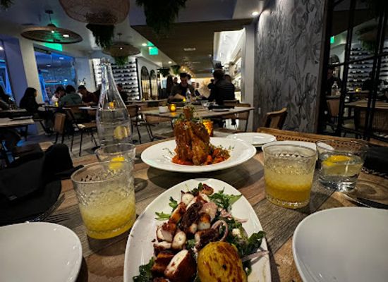 california/la-jolla/restaurant/beeside-balcony