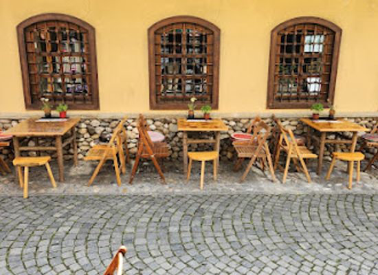 kosovo/prizren/restaurant/gazza
