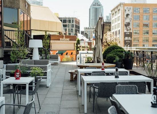 canada/montreal/quartier-des-spectacles/restaurant/restaurant-bivouac