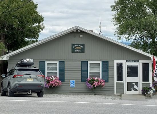 vermont/grand-isle-county/restaurant/pier-bar