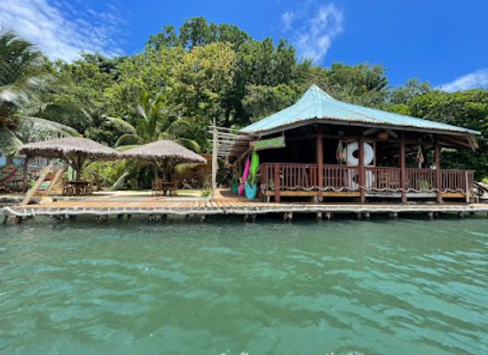 honduras/bay-islands/restaurant/on-the-rocks-restaurant