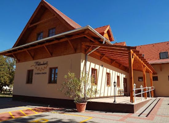 hungary/matra/restaurant/malomkert-hotel-es-etterem