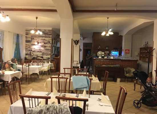hungary/borzsony-mountains/restaurant/restaurant-maros