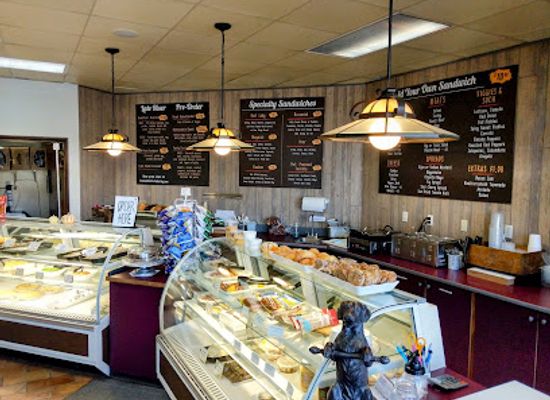 colorado/crested-butte/restaurant/frank-s-deli-at-creative-catering