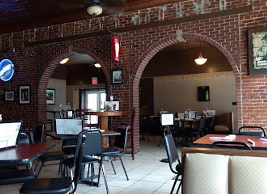 missouri/hannibal/restaurant/finn-s-food-spirits