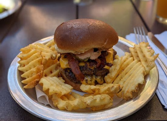 ohio/southwest-ohio/restaurant/delwood