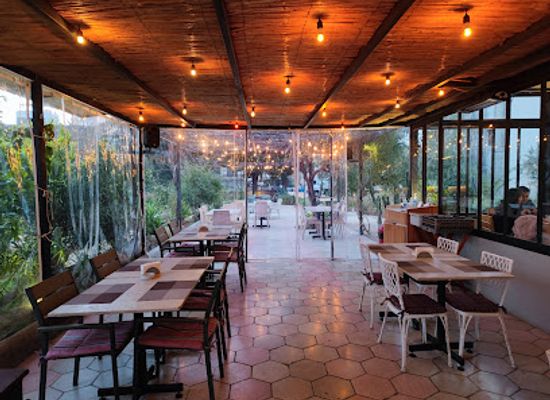 lebanon/north-lebanon/restaurant/crop-lb