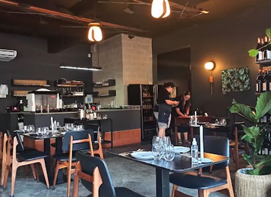 south-africa/cape-peninsula/restaurant/belly-of-the-beast
