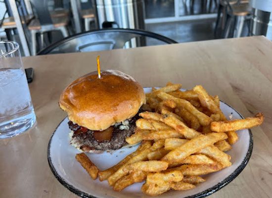 tennessee/chattanooga-valley/restaurant/common-table