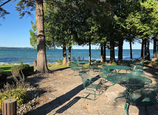 wisconsin/glacial-lake-wisconsin/restaurant/donny-s-glidden-lodge-restaurant