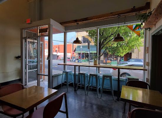 oregon/hood-river/restaurant/golden-goods-sandwich-and-bake-shop