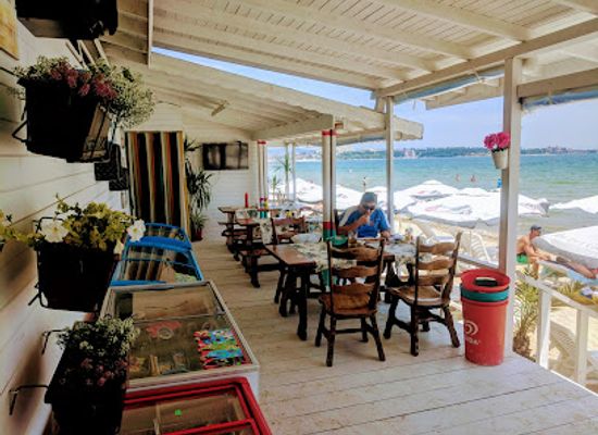 bulgaria/ravda/restaurant/chaika-seafront-restaurant