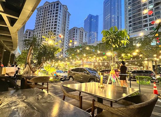 philippines/manila/bonifacio-global-city-bgc/restaurant/pizzulu-bgc