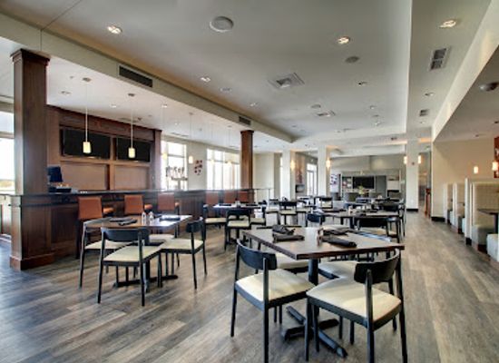 illinois/peoria/restaurant/suite-fire-bar-and-grille