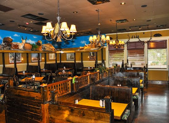 virginia/historic-triangle/restaurant/the-huntsman-s-grill