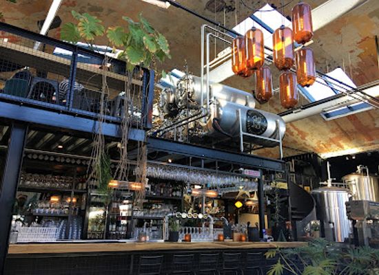 netherlands/gooi/restaurant/foodhall-mout