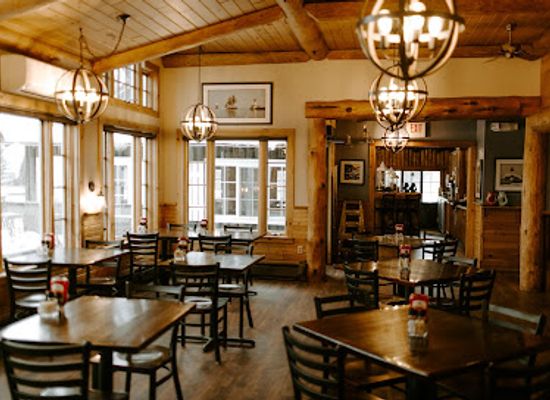 minnesota/lake-superior/restaurant/rustic-inn-cafe