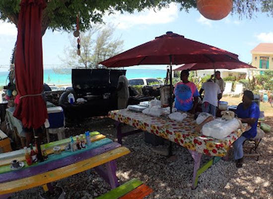 the-bahamas/eleuthera/restaurant/brenda-billy-stubbs-bbq