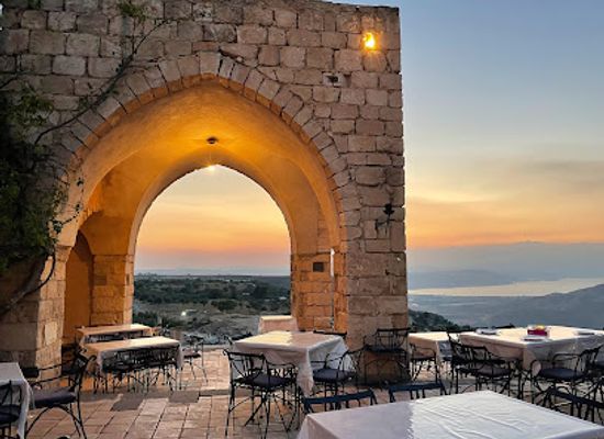 jordan/tafileh-highlands/restaurant/umm-qais-rest-house