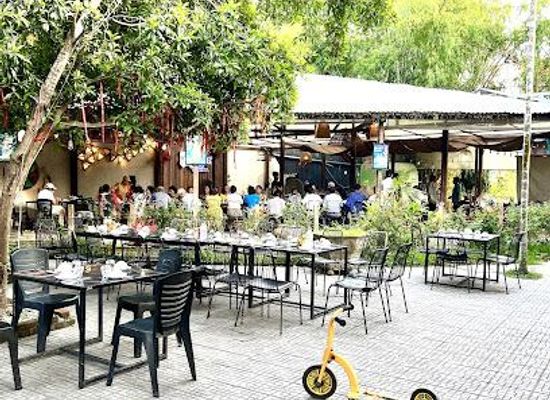 vietnam/hue/restaurant/king-s-garden-coffee