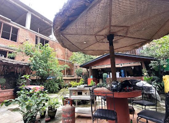 nepal/bhaktapur/restaurant/new-watshala-garden-restaurant