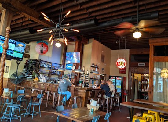 texas/galveston/restaurant/hubcap-grill