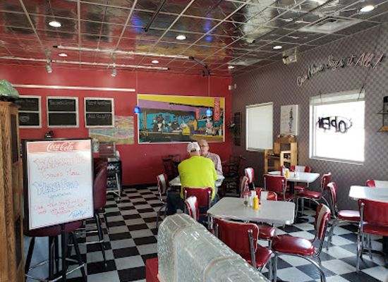 iowa/dutch-heritage-area/restaurant/grace-s-place