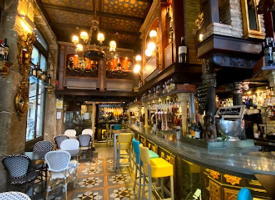 spain/granada/centro-sagrario/restaurant/puerta-del-carmen