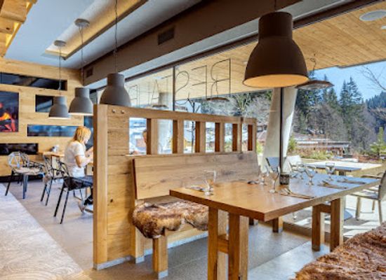czechia/krkonose/restaurant/pecr-deep-restaurace