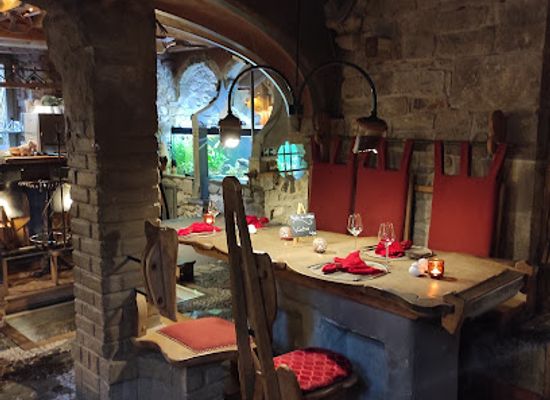 belgium/durbuy/restaurant/la-marmite-des-trolls
