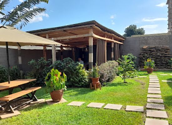 tanzania/ngorongoro-highlands/restaurant/blossoms-cafe-wine-bar
