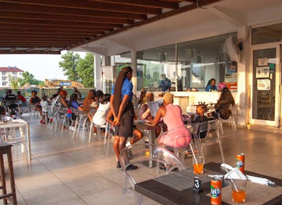 sierra-leone/turtle-islands/restaurant/gigibonta-ice-cream-and-pizzeria