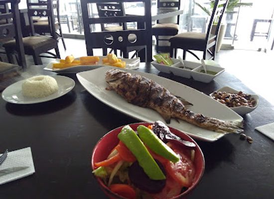 peru/trujillo/huanchaco/restaurant/restaurante-el-tramboyo