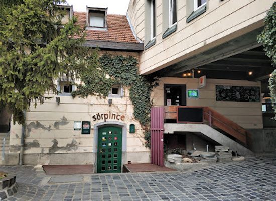 hungary/veszprem/restaurant/sorpince