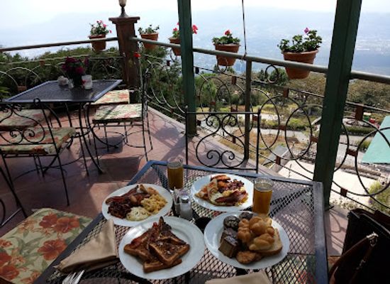 el-salvador/highlands/restaurant/linda-vista-garden