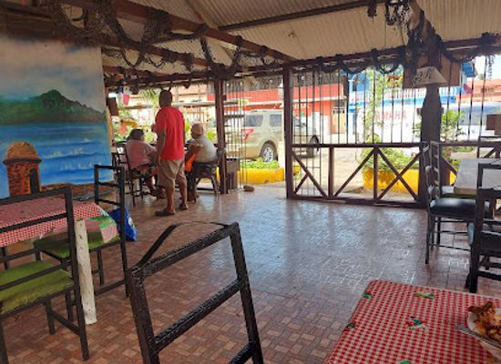 panama/portobelo/restaurant/restaurante-arith