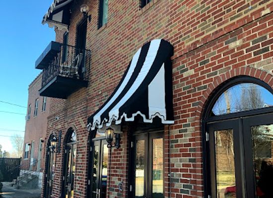 missouri/lincoln-hills/restaurant/guido-s-pizzeria-tapas