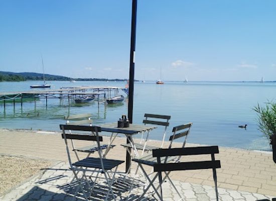 hungary/keszthely/restaurant/kozhely