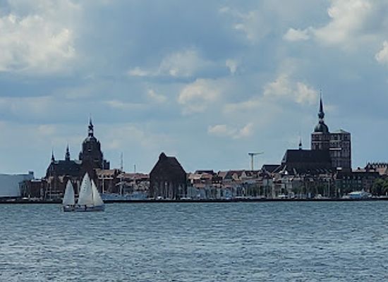 germany/baltic-sea-coast/restaurant/strandhaus-altefahr